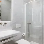 “mondrian” New, Ac, Design Lovers, Near La Concha Apartment