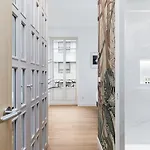 Apartment “mondrian” New, Ac, Design Lovers, Near La Concha San Sebastian