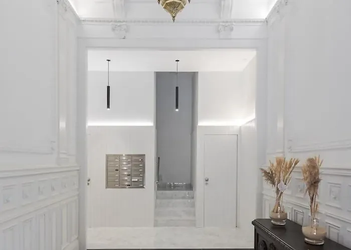 “mondrian” New, Ac, Design Lovers, Near La Concha * سان سيباستيان