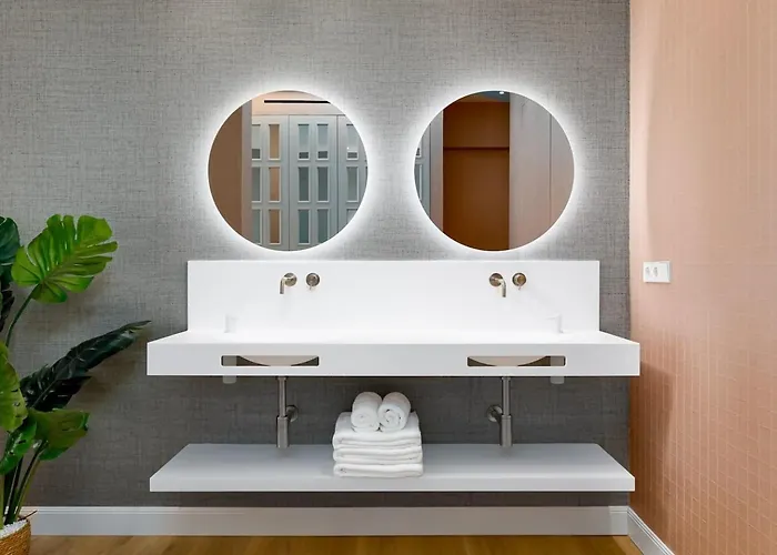 Apartment “mondrian” New, Ac, Design Lovers, Near La Concha