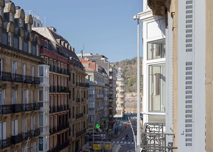 “mondrian” New, Ac, Design Lovers, Near La Concha Apartment San Sebastian